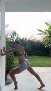 Shaila Gatta feet photo thumbnail