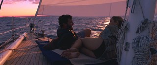 Shailene Woodley feet photo thumbnail