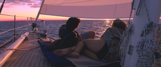 Shailene Woodley feet photo thumbnail