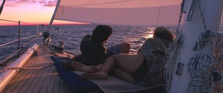 Shailene Woodley feet photo thumbnail