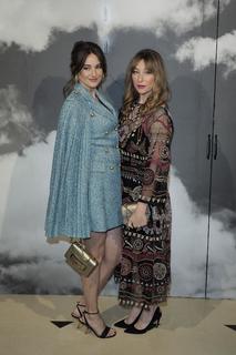 Shailene Woodley feet photo thumbnail