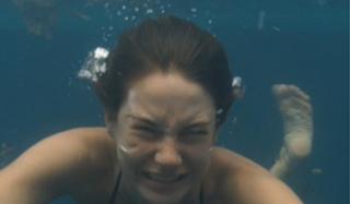 Shailene Woodley feet photo thumbnail
