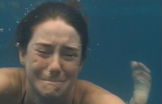 Shailene Woodley feet photo thumbnail