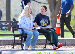 Shailene Woodley feet photo 6