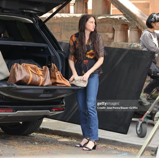 Shailene Woodley feet photo 3
