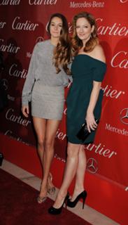 Shailene Woodley feet photo thumbnail