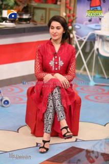 Shaista Lodhi feet photo thumbnail