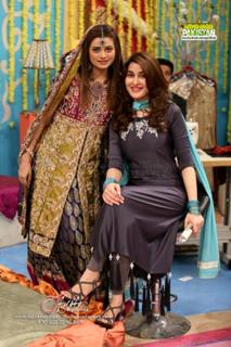 Shaista Lodhi feet photo thumbnail