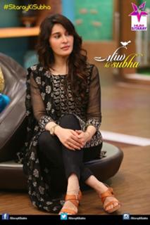 Shaista Lodhi feet photo thumbnail