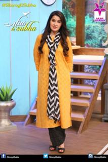 Shaista Lodhi feet photo thumbnail