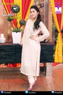 Shaista Lodhi feet photo thumbnail