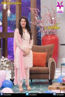 Shaista Lodhi feet photo thumbnail