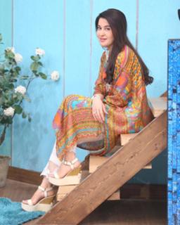 Shaista Lodhi feet photo thumbnail
