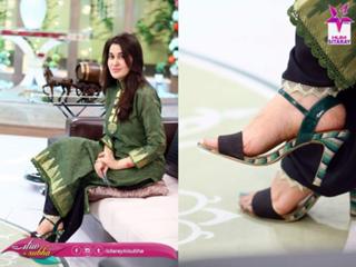 Shaista Lodhi feet photo thumbnail