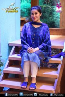 Shaista Lodhi feet photo thumbnail