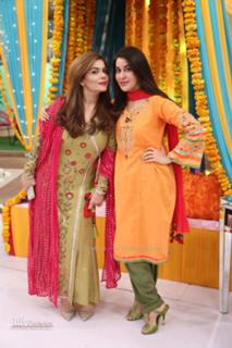 Shaista Lodhi feet photo thumbnail