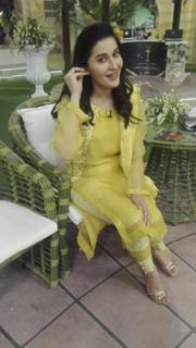 Shaista Lodhi feet photo thumbnail