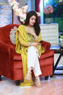 Shaista Lodhi feet photo thumbnail
