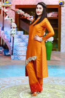 Shaista Lodhi feet photo thumbnail