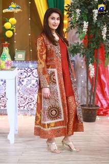 Shaista Lodhi feet photo thumbnail