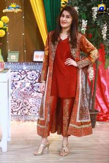 Shaista Lodhi feet photo thumbnail