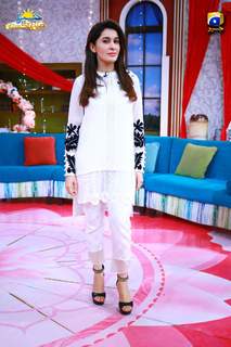 Shaista Lodhi feet photo thumbnail