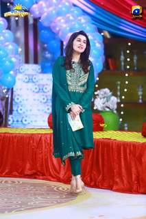 Shaista Lodhi feet photo thumbnail