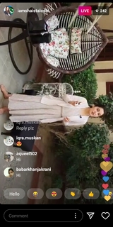 Shaista Lodhi feet photo thumbnail