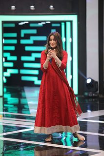 Shaista Lodhi feet photo thumbnail