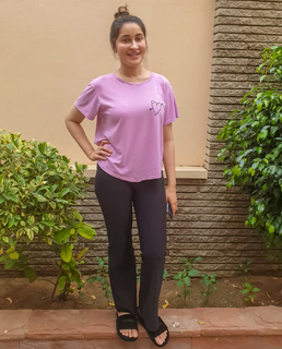 Shaista Lodhi feet photo thumbnail