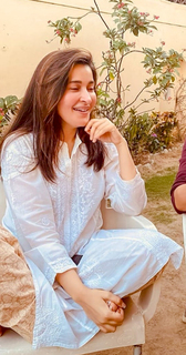 Shaista Lodhi feet photo thumbnail