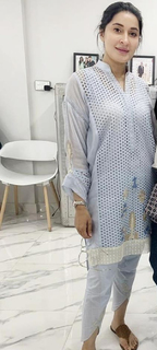 Shaista Lodhi feet photo thumbnail