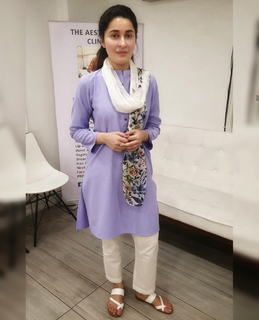 Shaista Lodhi feet photo thumbnail