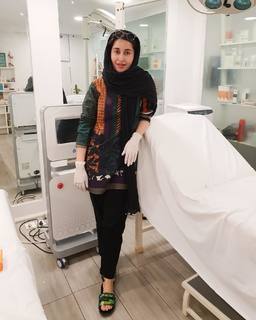 Shaista Lodhi feet photo thumbnail