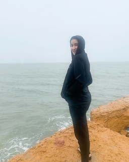 Shaista Lodhi feet photo thumbnail