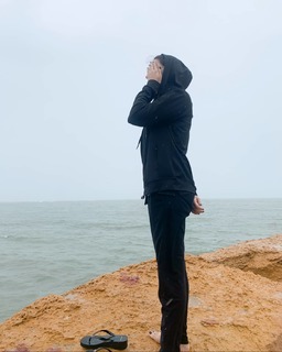 Shaista Lodhi feet photo thumbnail