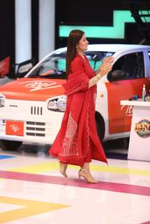 Shaista Lodhi feet photo thumbnail