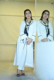 Shaista Lodhi feet photo thumbnail