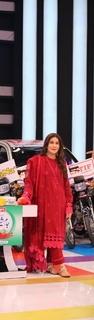 Shaista Lodhi feet photo thumbnail