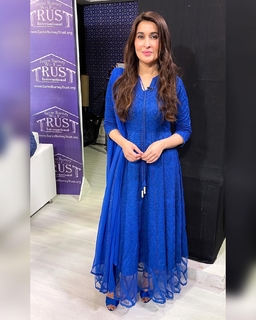 Shaista Lodhi feet photo thumbnail