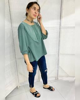 Shaista Lodhi feet photo thumbnail