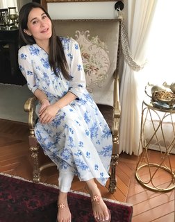 Shaista Lodhi feet photo thumbnail
