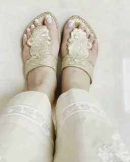 Shaista Lodhi feet photo thumbnail