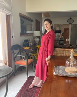 Shaista Lodhi feet photo thumbnail