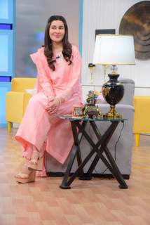 Shaista Lodhi feet photo thumbnail