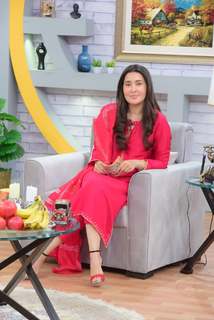 Shaista Lodhi feet photo thumbnail