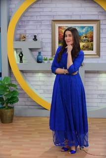 Shaista Lodhi feet photo thumbnail