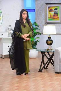 Shaista Lodhi feet photo thumbnail