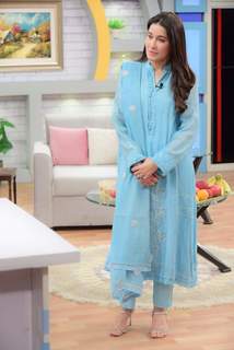 Shaista Lodhi feet photo thumbnail