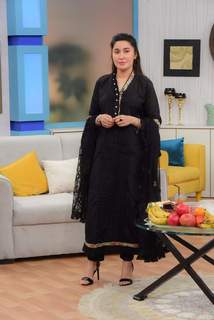 Shaista Lodhi feet photo thumbnail